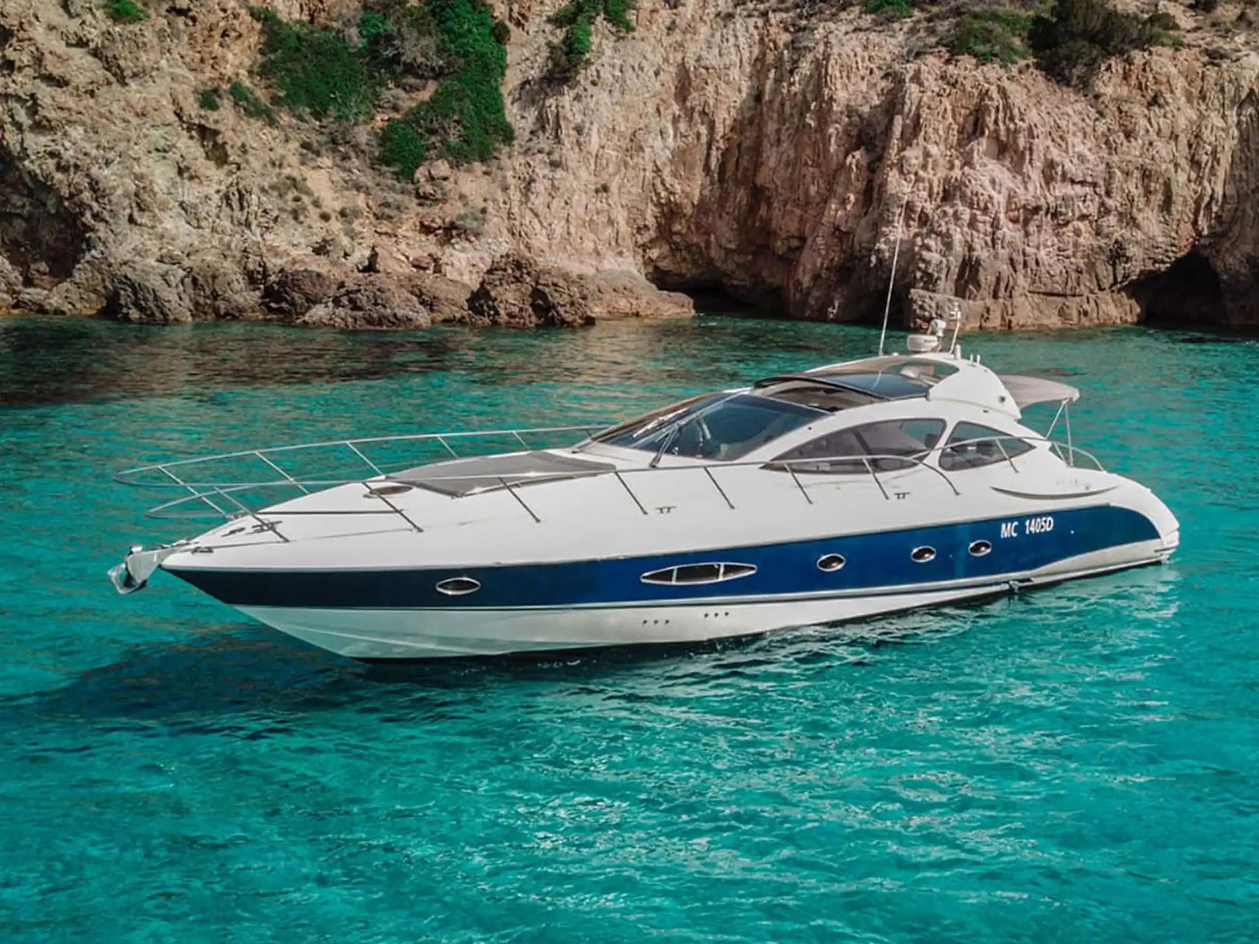 Sun deck of Azimut Atlantis 55 yacht